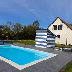 Belle Maison Avec Piscine Chauffee A Partir De Mi Avril Proche De La Prázdninový dům