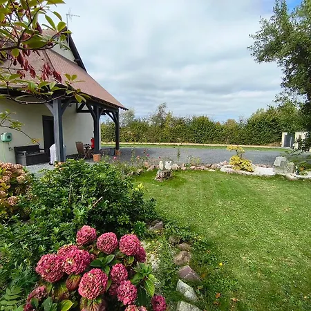 Дом отдыха Belle Maison Avec Piscine Chauffee A Partir De Mi Avril Proche De La