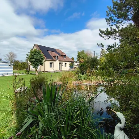 Belle Maison Avec Piscine Chauffee A Partir De Mi Avril Proche De La Обервиль