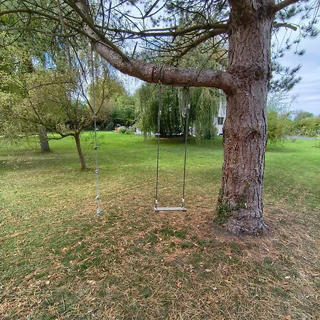 Belle Maison Avec Piscine Chauffee A Partir De Mi Avril Proche De La