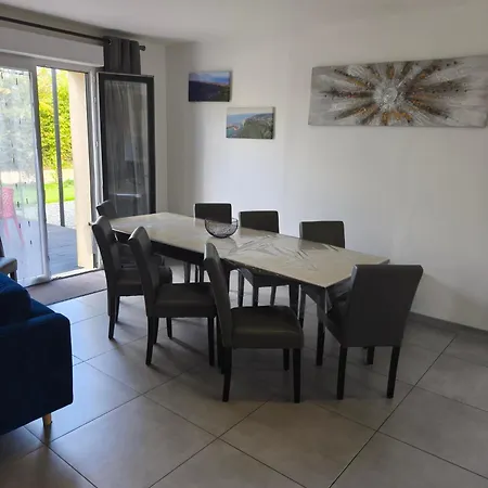 Belle Maison Avec Piscine Chauffee A Partir De Mi Avril Proche De La Auberville