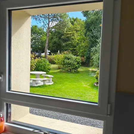 Belle Maison Avec Piscine Chauffee A Partir De Mi Avril Proche De La Дом отдыха *