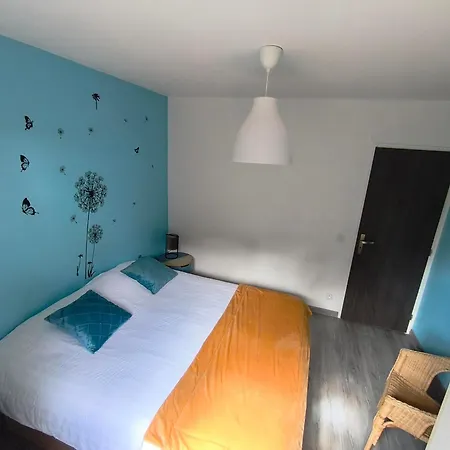 Belle Maison Avec Piscine Chauffee A Partir De Mi Avril Proche De La Дом отдыха *