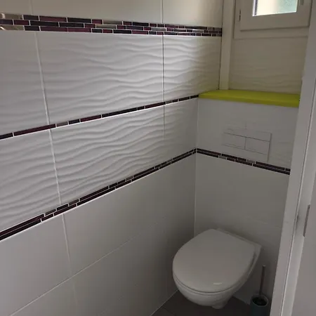 Semesterbostad Belle Maison Avec Piscine Chauffee A Partir De Mi Avril Proche De La *
