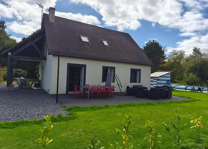 Belle Maison Avec Piscine Chauffee A Partir De Mi Avril Proche De La Holiday home