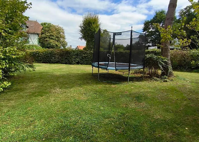 Belle Maison Avec Piscine Chauffee A Partir De Mi Avril Proche De La Holiday home