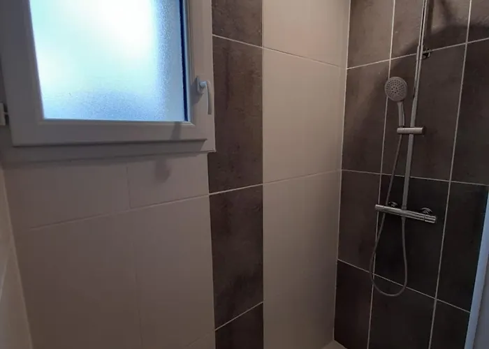 Belle Maison Avec Piscine Chauffee A Partir De Mi Avril Proche De La Auberville